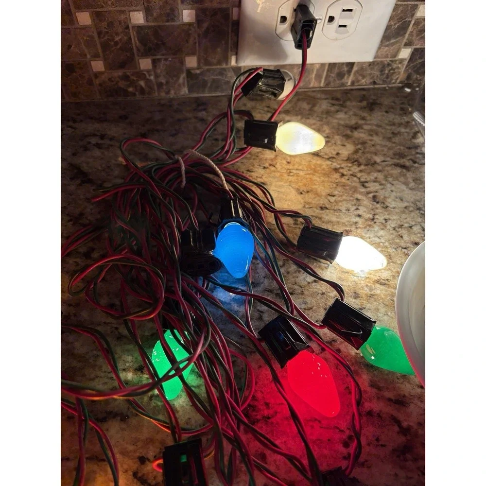 Vtg Noma Christmas Lites 12 Lights Partial Set  TESTED‎ Made USA Box is damaged!